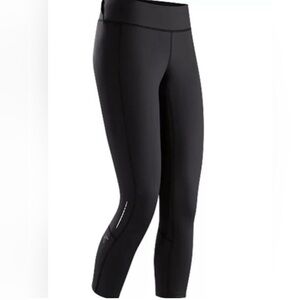 Arc’teryx Kappa Crop Tight Black Leggings Size M